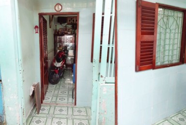 Nhà đường Nguyễn Khoái quận 4 3.26x9.5m