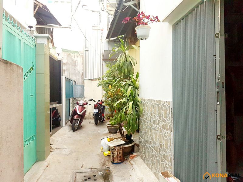 Nhà đường Đoàn Văn Bơ quận 4 3.4x16m
